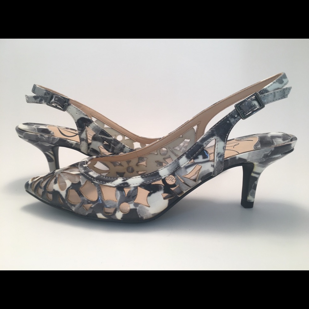 J Renee Sz 6 M NEW In BOX Black/White/Gray Patent